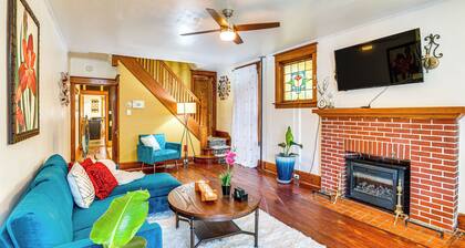 2 Mi to Dtwn: Harrisburg Escape w/ Furnished Deck!