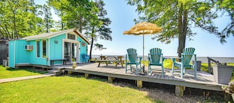 Tiny House w/ Big Views: Cabin in Shiloh!