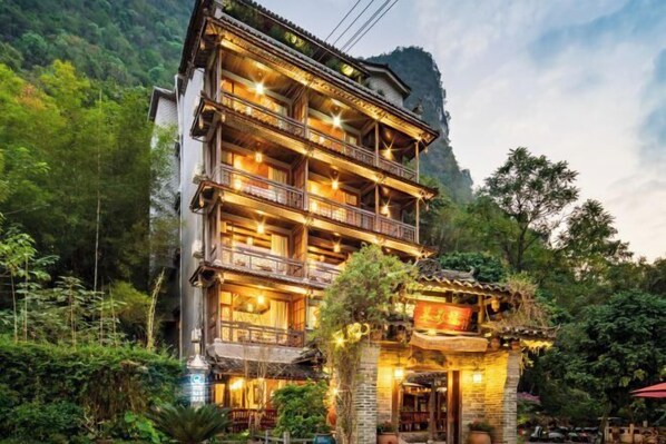 Exterior - Yangshuo Fu Shan Hai Trees and Flowers Hotel (Yangshuo)
