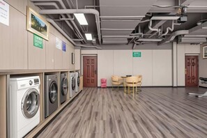 Unclassified image, 3 of 47, button - Hangzhou Yuecheng Audio & Video International Hotel (Boao Xinhan Road Subway Station) (Hangzhou)
