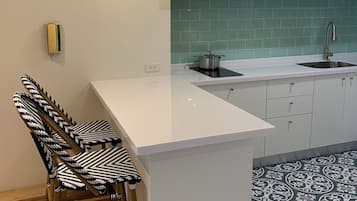 Fridge, microwave, coffee/tea maker, electric kettle
