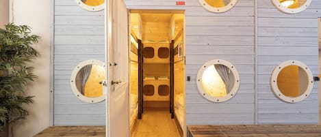 Economy Shared Dormitory, Women only | Free WiFi, bed sheets