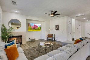 Smart-TV, peis og bordtennis