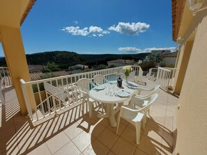 Outdoor dining - Casa Françoise (L'Escala)