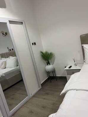 2 Schlafzimmer, Bügeleisen/Bügelbrett, WLAN, Bettwäsche