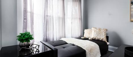 1 chambre, lit parapluie, Wi-Fi, draps fournis