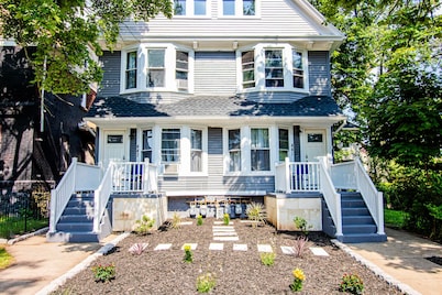 Modern 1BR 1BA Apartment close Falls and Casino