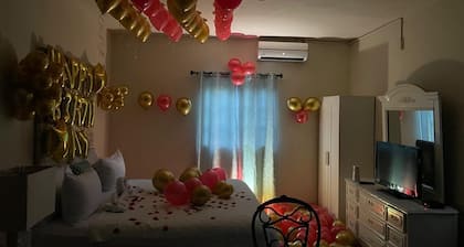 6-bedroom studio in welcoming Ocho Rios with WiFi, AC Escape to Tranquility