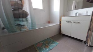 Towels - House with terrace & garden (Pierrevert)