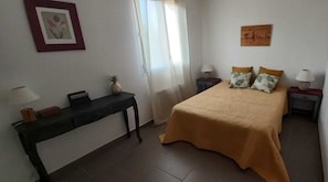 2 bedrooms, free WiFi, bed sheets