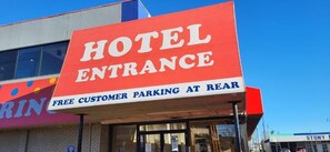 Exterior - THE LODGE INN (Edmonton)