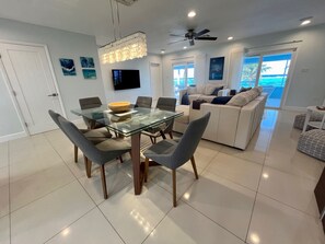 Dining - NO BIG TING - Beautiful Oceanfront Beach House, Snorkel Paradise w/ Private Pool (rum point)