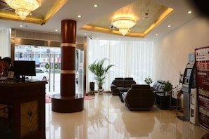 صورة غير مصنفة، 3 من 16، زرّ