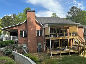 Exterior - A dream lake house on Lanier Lanier (Buford)
