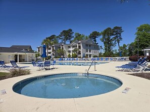 Pool - 1st Floor Plush Condo | W&D | Pool & Hot Tub (Myrtle Beach)