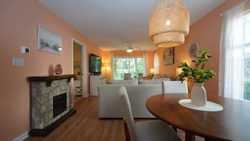 Smart TV, fireplace, offices