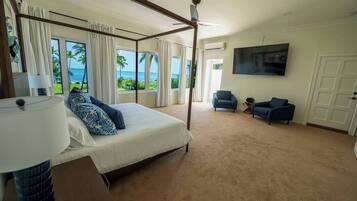 7 dormitorios, escritorio, tabla de planchar con plancha y cuna de viaje