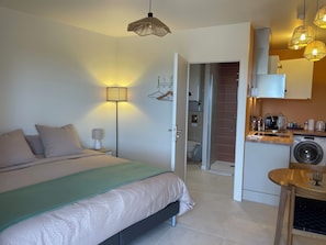 1 Schlafzimmer, Bügeleisen/Bügelbrett, kostenloses WLAN, Bettwäsche