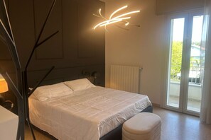 1 camera, Wi-Fi, lenzuola