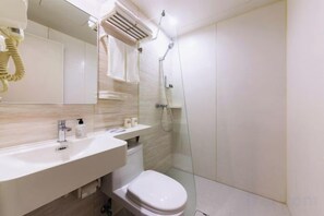 Bathroom - Yiju Hotel (Xi'an Bell and Drum Tower Ximen Children's Hospital Branch) (Xi'an)