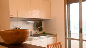 Fridge, oven, dishwasher