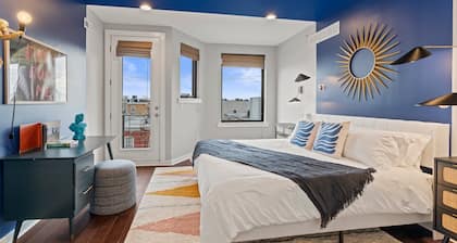 The Executive South Philadelphia/4BR/3Bath/King-Bed/Roof-Deck/Luxury
