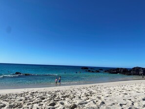 Sun-loungers, beach towels - Hilton Pass, 3bedroom, Family Friendly, Grill, Beach Gear, Gorgeous Sunsets, N1 (Waikoloa Village)