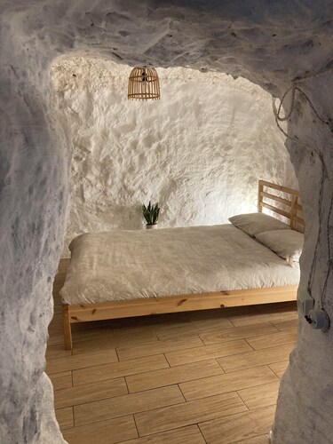 Cave House "La Estrella" 10 minutes from Granada center.