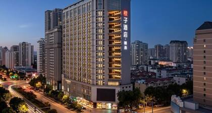 Orange Hotel (Xi'an Keji Road Metro Station Store)