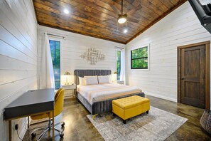 2 Schlafzimmer, Schreibtisch, kostenloses WLAN, Bettwäsche