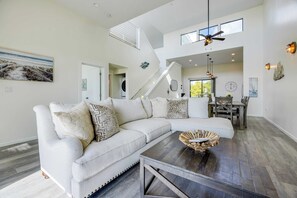 House (4 Bedrooms) | Interior - 2 Oceanfront Homes w/ Rooftop Deck, Views & Steps to the Sand (Oceano)