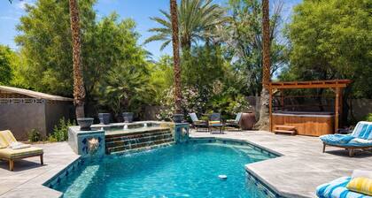 10BR/6BA - 2 Private Homes, Pool, Heated Spa, Golf -Family Reunions & Big Groups