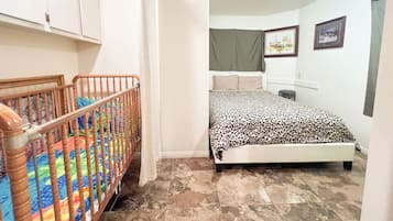 10 bedrooms, desk, iron/ironing board, travel cot