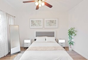 4 chambres, fer et planche à repasser, Wi-Fi, draps fournis