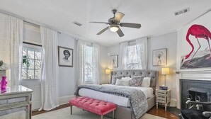 6 quartos, Wi-Fi de cortesia, roupa de cama
