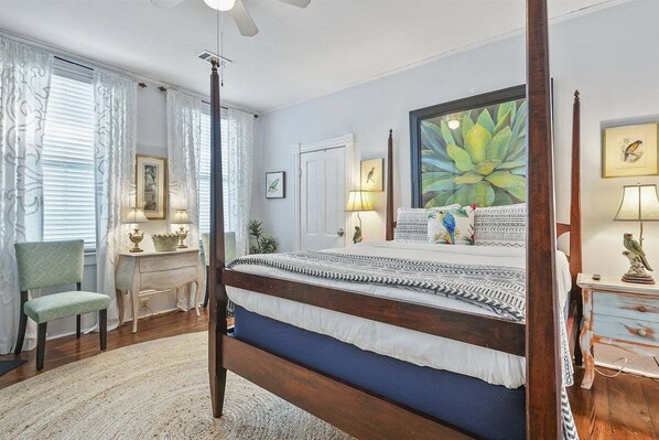 3 bedrooms, desk, iron/ironing board, free WiFi