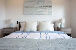 3 bedrooms, free WiFi, bed sheets - Elegant Townhome, Family Friendly, Quiet (Savannah)