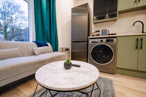 TV - Luxury 1 Bed Apartment - Cardiff (Cardiff)