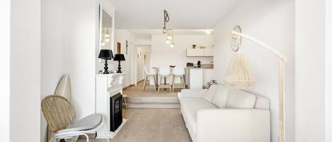 Televisie en een open haard