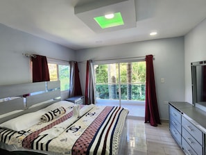 4 chambres, fer et planche à repasser, Wi-Fi, literie fournie