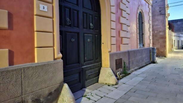 Exterior detail - Historic residence in a village near the beaches of Salento (Palazzo Cosi-Forina (Morciano di Leuca)