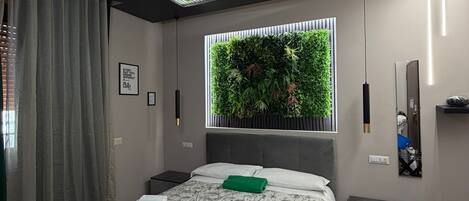 クラシック ルーム | セーフティボックス (室内)、デスク、遮光カーテン、防音設備