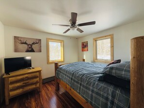 3 chambres, fer et planche à repasser, Wi-Fi, draps fournis