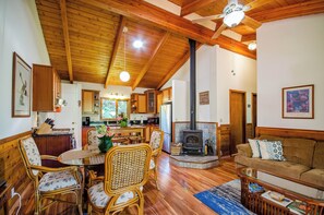 TV connectée, cheminée