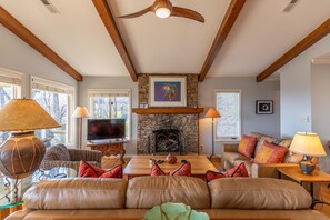 TV connectée, cheminée