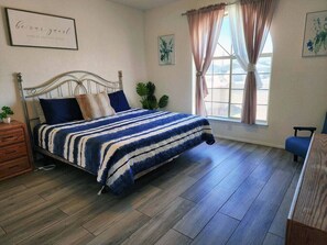 3 bedrooms, WiFi, bed sheets