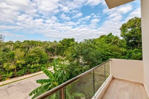 إطلالة من الشرفة