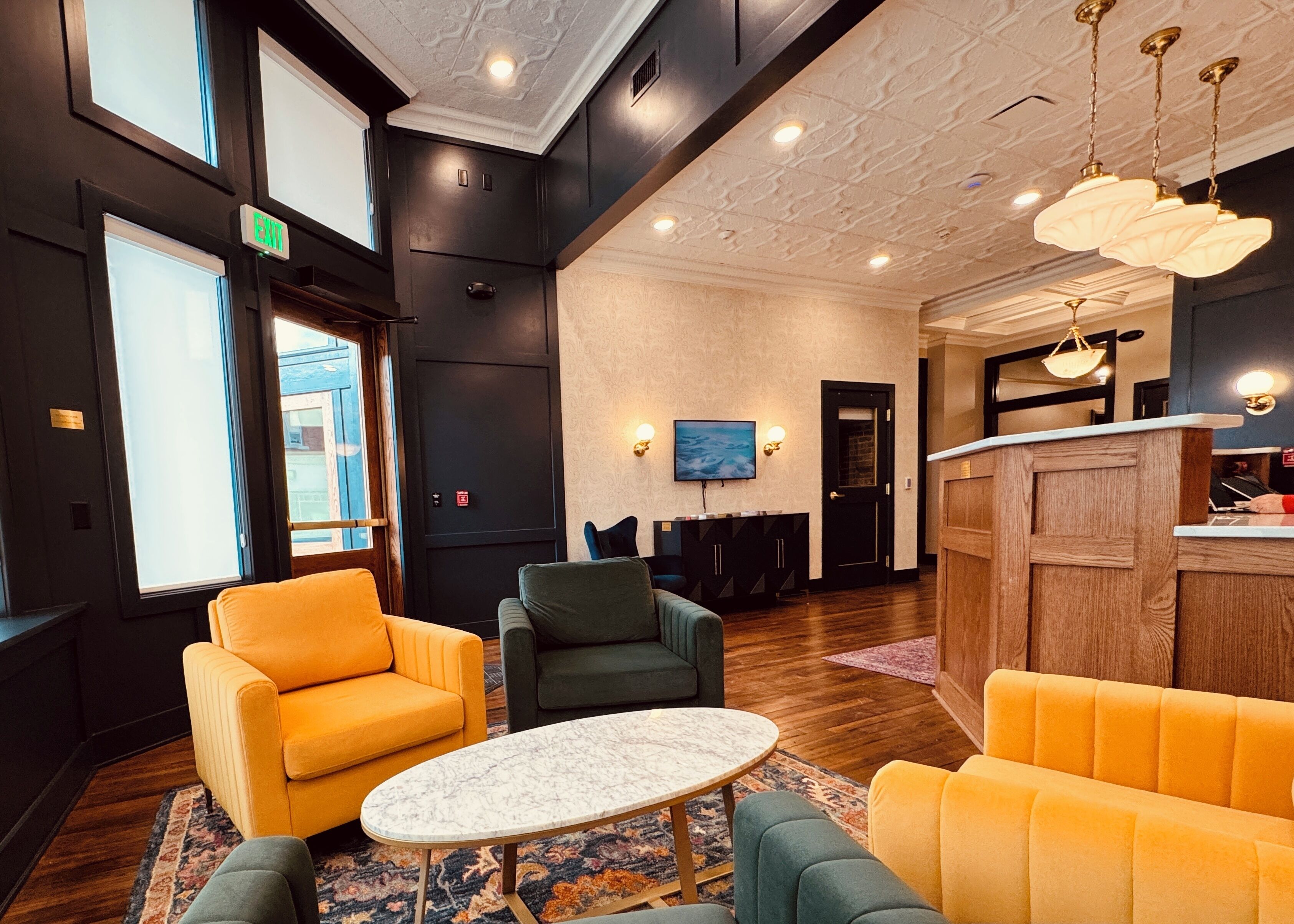 Quầy thủ tục nhận/trả phòng