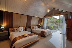 Deluxe Tent | Down comforters, minibar, soundproofing, free WiFi