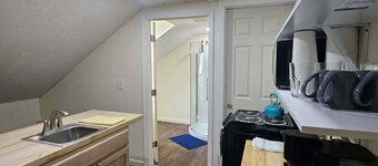 Nice apartment near Whole Foods, Brown University, Miriam Hospital, Downtown
